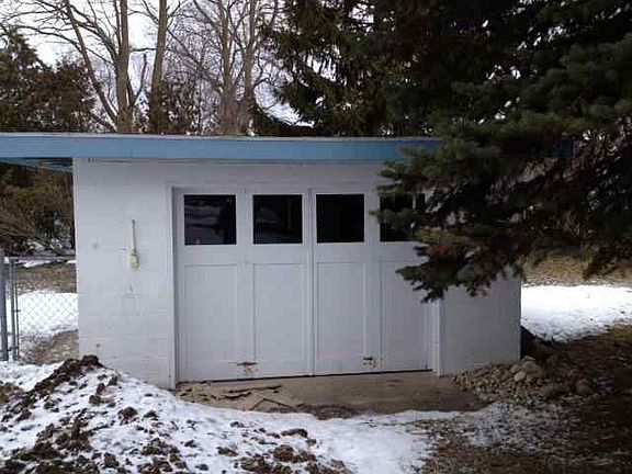 3rd image of 304 Sheridan St