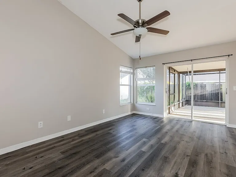 9726 Cypress Pond Ave — Photo 8