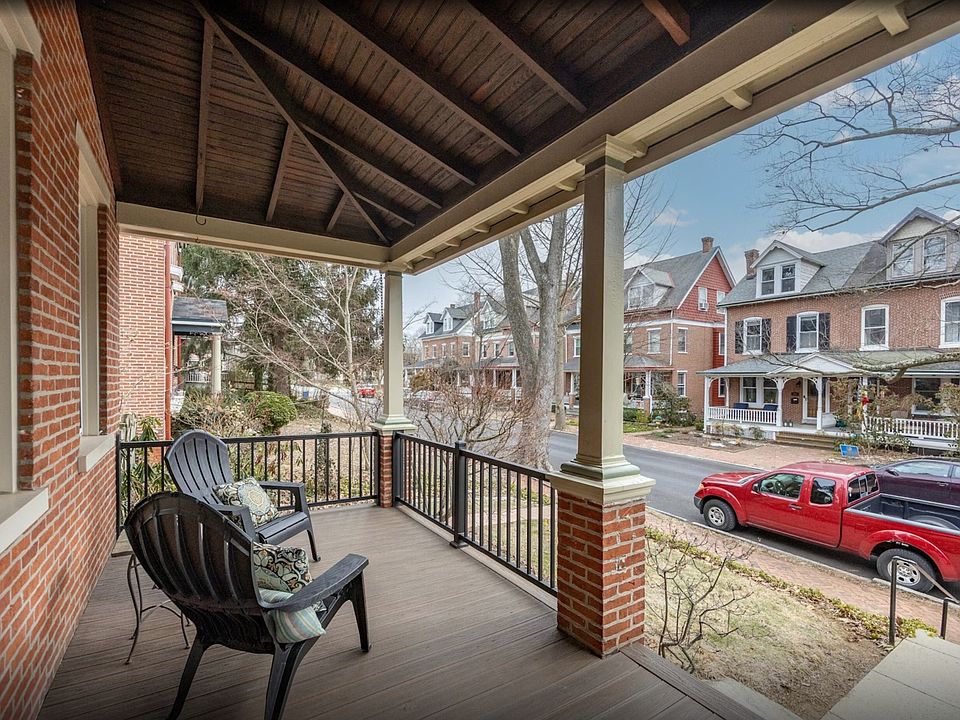 Covered Front Porch