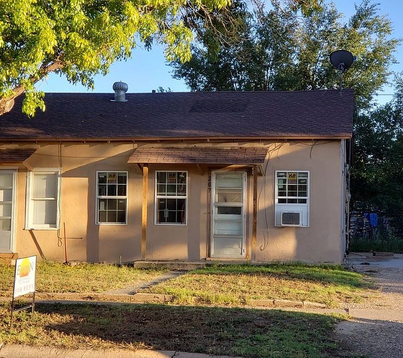 1st image of 207 W 4th St