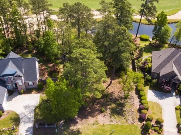 9 Beaver Lake Ct, Elgin, SC 29045