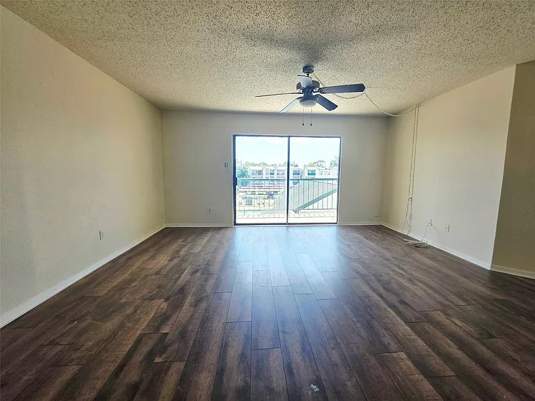 2826 S Bartell Dr #38 — Photo 6