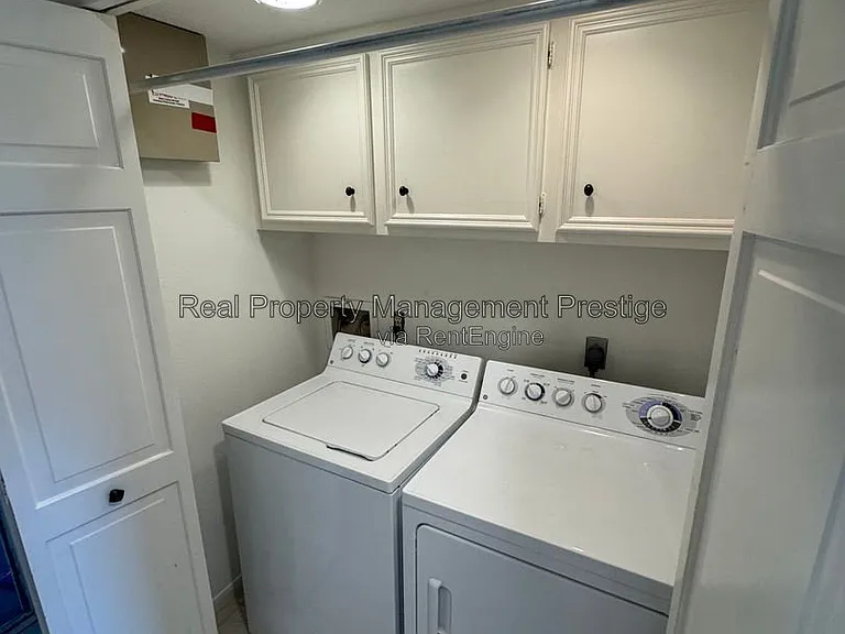 15907 Spring Forest Dr — Photo 20