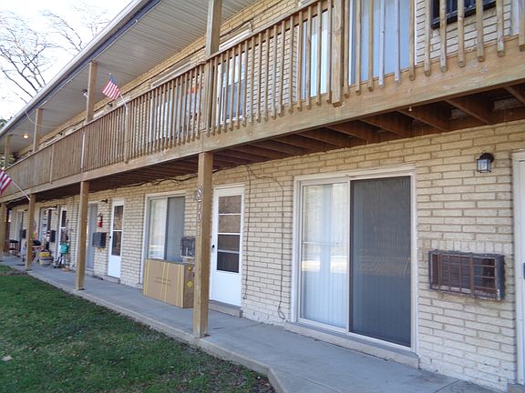 2nd image of 8701 S 84th Ct APT 1