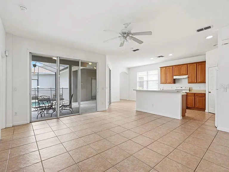 4967 Pall Mall St W — Photo 11