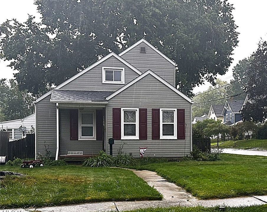 1st image of 1707 Sackett Ave
