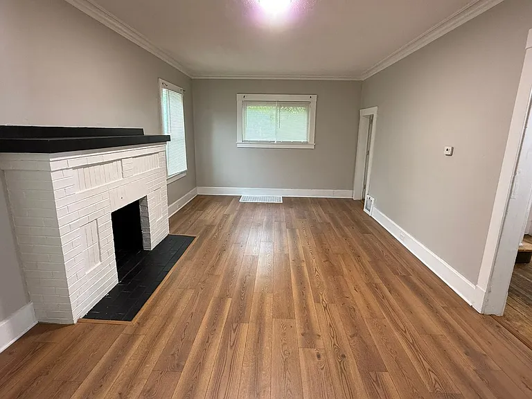 433 Norwood Ave — Photo 6