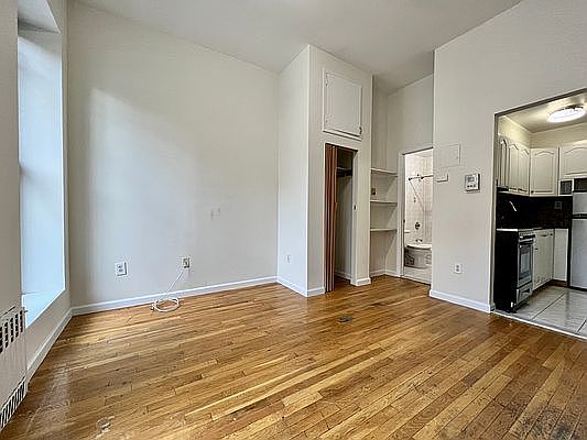 2nd image of 26 E 127th St APT 2F