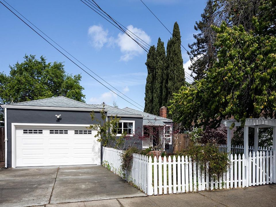 1st image of 402 Poplar Ave