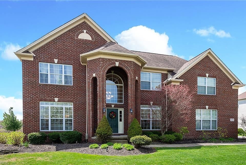 1st image of 3170 Abrams Dr