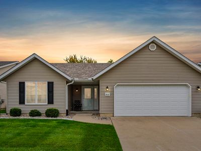 2037 Villa Pines Cir, Carbon Cliff, IL, 61239