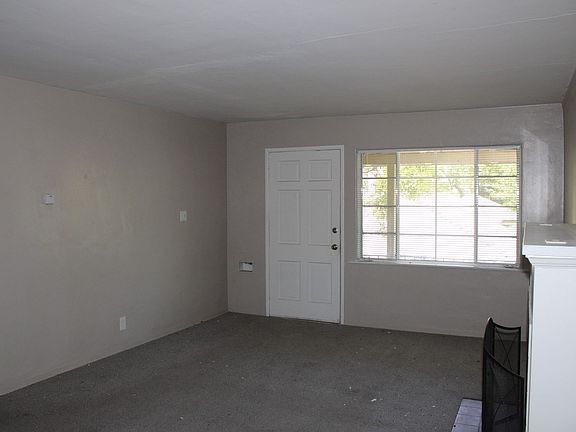 3rd image of 2323 V St Unit 5