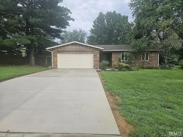 7811 Ridgemont Dr, Newburgh, IN 47630