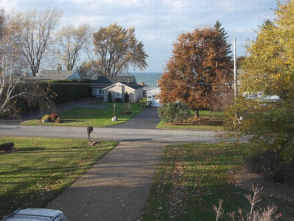 2nd image of 704 Ontario Dr