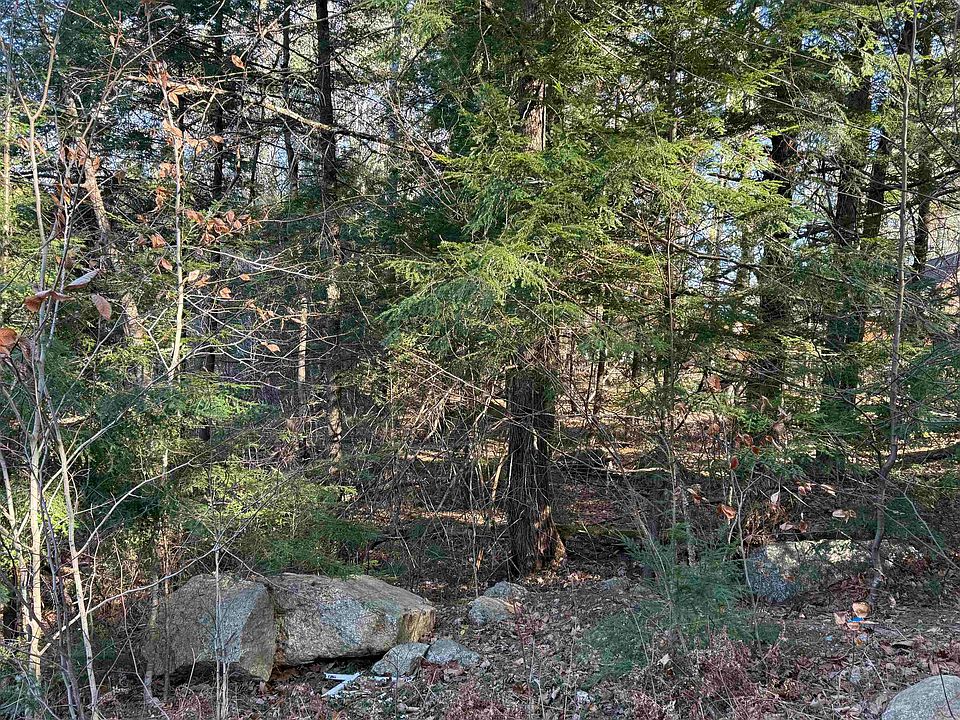 2nd image of 014-108 Deerpoint Drive