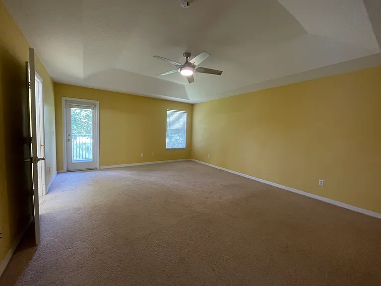 9805 Portofino Dr — Photo 15