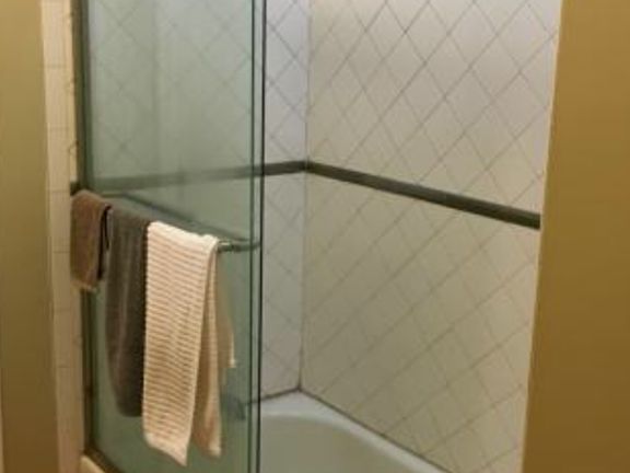 2nd image of 1220 Buttonwood St APT 205