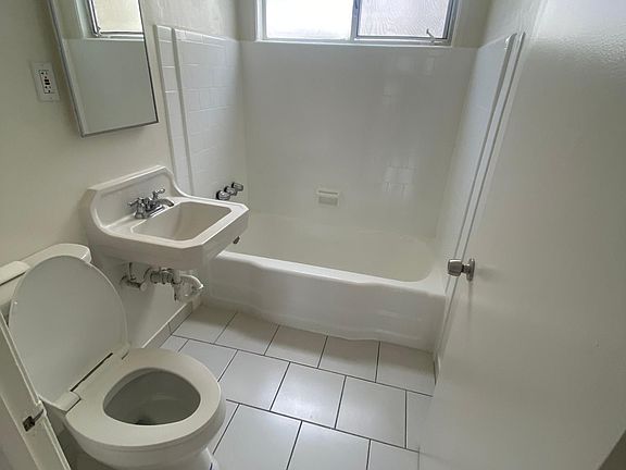 2nd image of 325 Burchett St #A