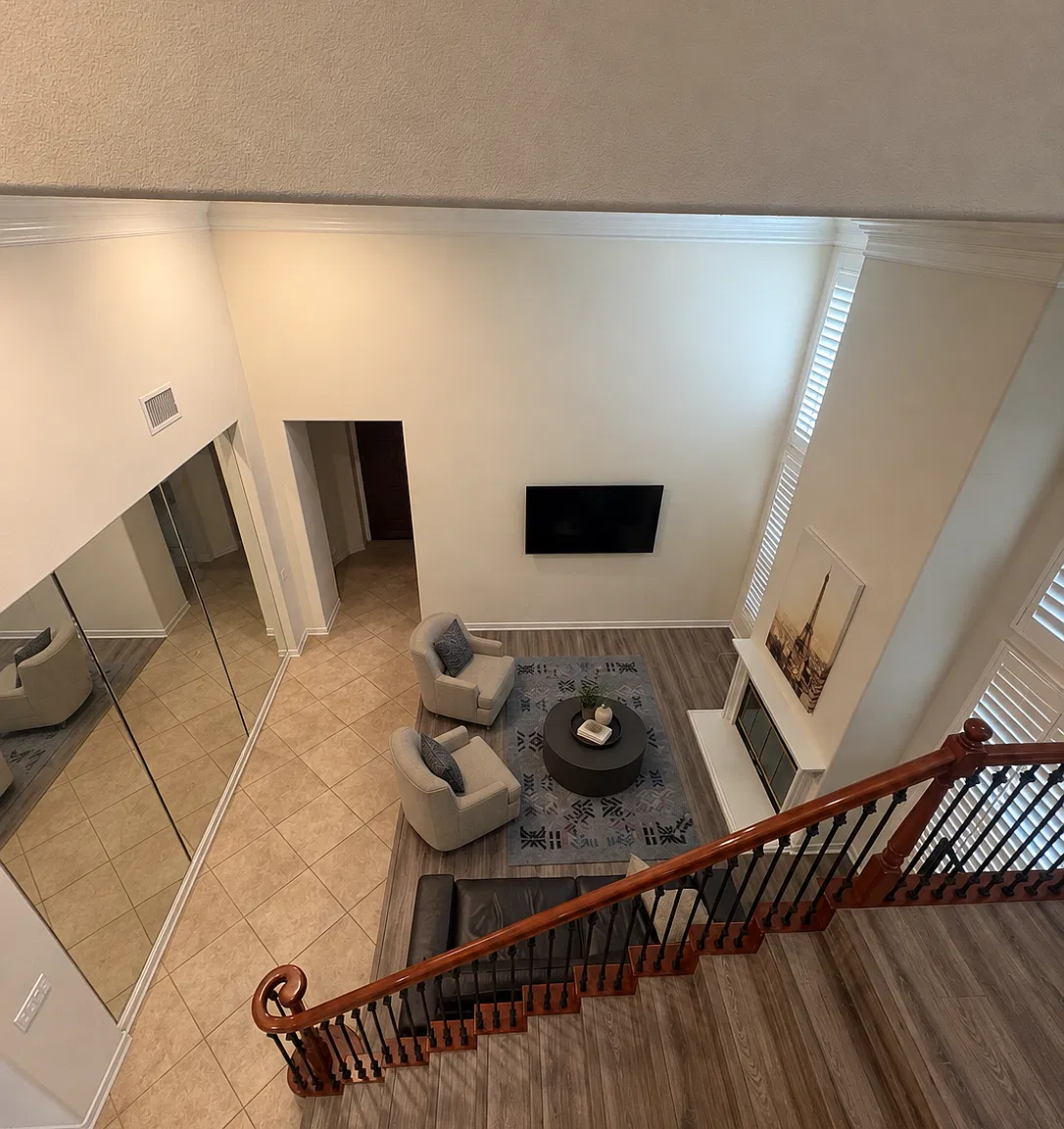 4 bed, 3.5 bath, 2989 sqft, $8,500 — Photo 2