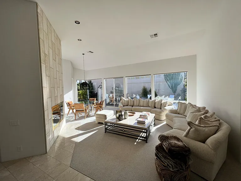 75145 Spyglass Dr — Photo 15