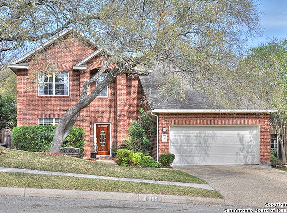 5th image of 8851 Brae Crest Dr
