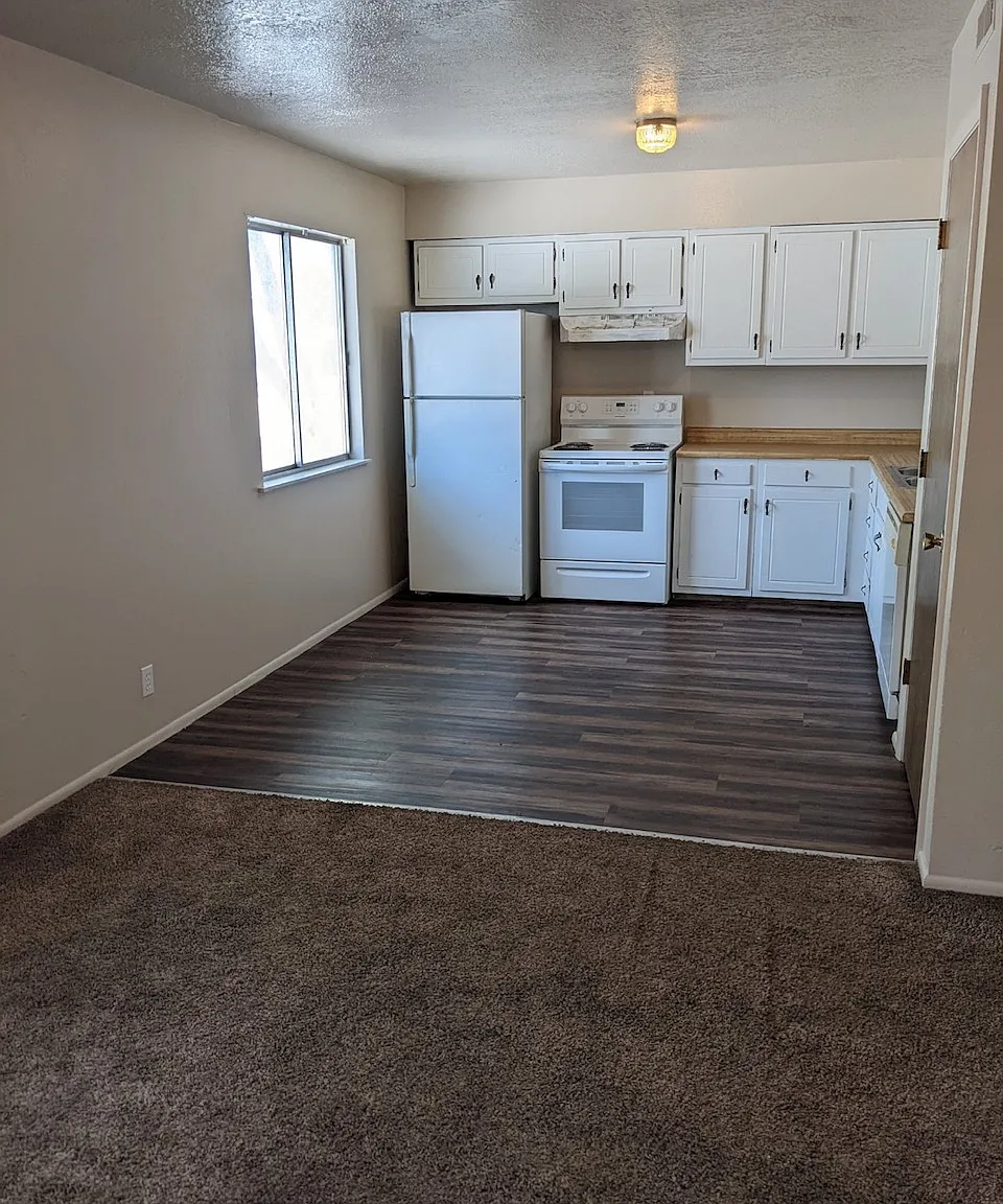 2 bed, 850 sqft, $925 — Photo 3