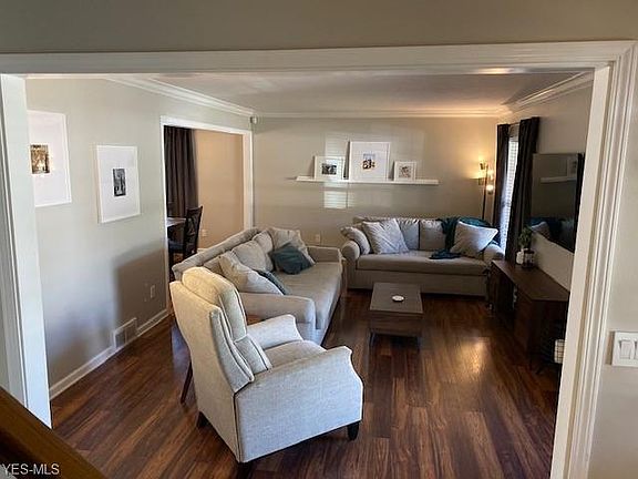 3rd image of 20761 Sandalwood Ln