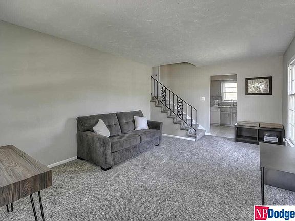 4th image of 5606 S 114th St