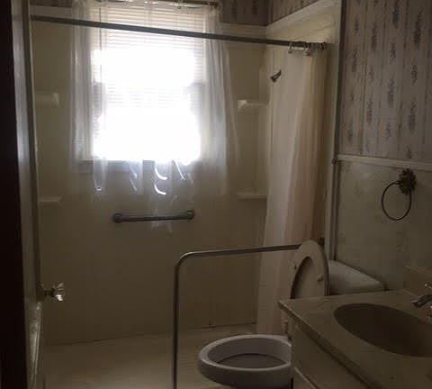 3rd image of 2440 Culbertson St