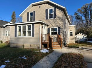 202 N Staffon St, Ludington, MI 49431