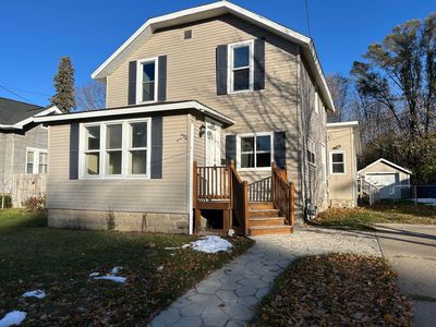 202 N Staffon St, Ludington, MI, 49431