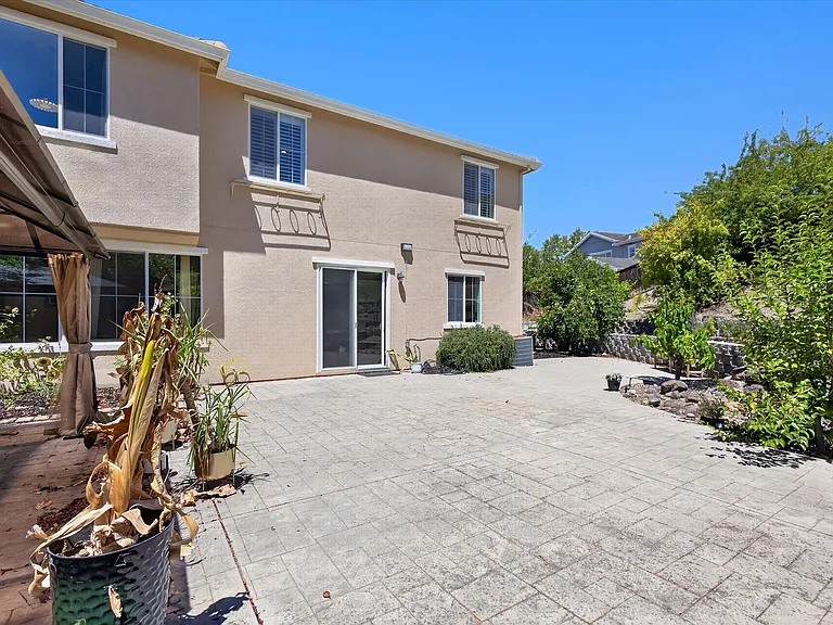 1132 Chancery Way — Photo 49