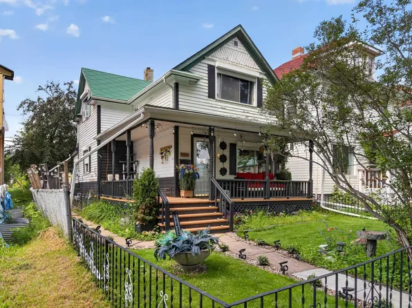 11434 94th St NW, Edmonton, AB T5G 1H4