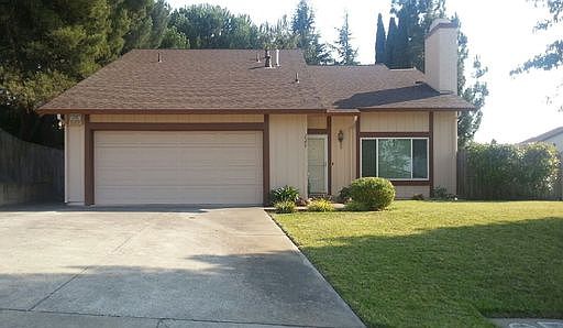 2nd image of 221 Valley Oak Ln