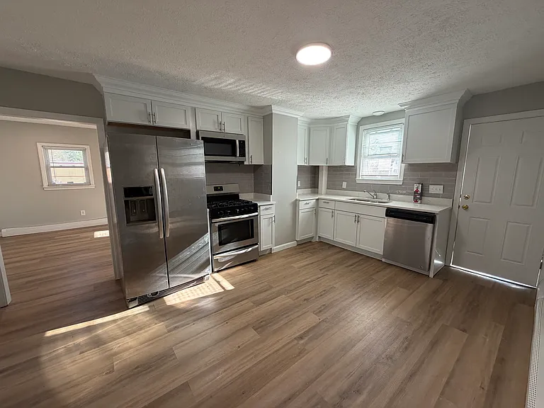512 Merrimack Ave #512B — Photo 1