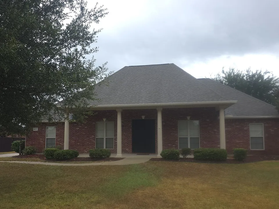 5717 W Kayleigh Ln