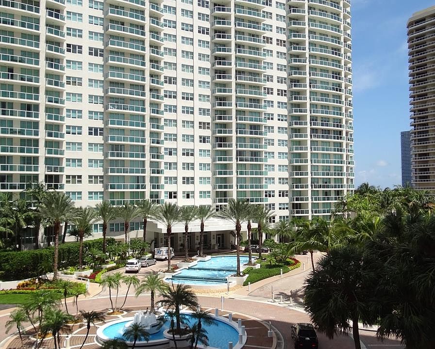 1st image of 20281 E Country Club Dr #3IO