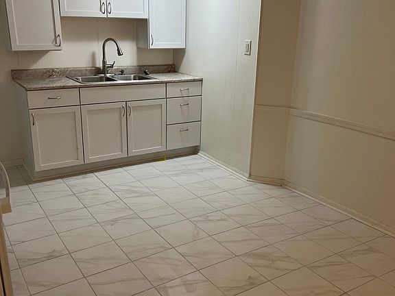 2nd image of 5422 W Berteau Ave #1
