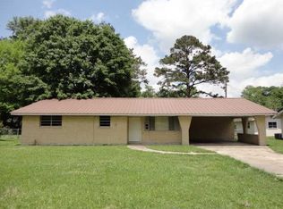 1025 Cora Williams Rd, Bogalusa, LA 70427