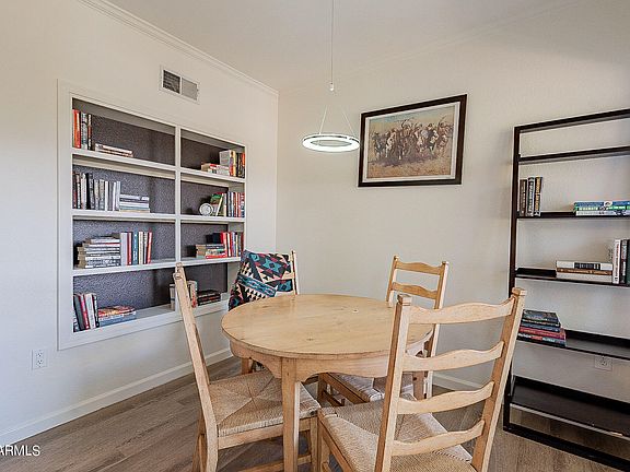 5th image of 5345 E VAN BUREN Street #310