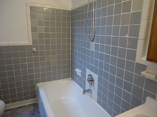 2nd image of 84-55 Daniels St #3H