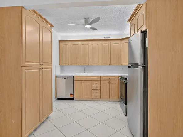 3057 Yarmouth Dr #C, Boca Raton, FL 33434