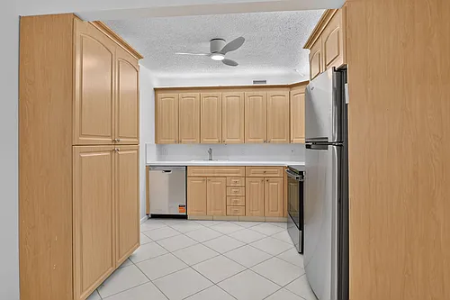 3057 Yarmouth Dr #C Photo 1 3057 Yarmouth Dr #C Photo 1