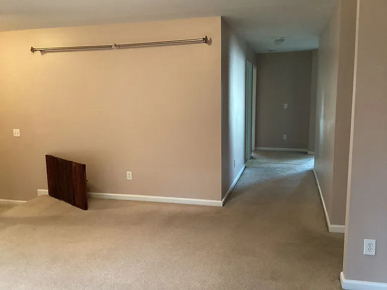 116 Rosecliff Cir — Photo 16