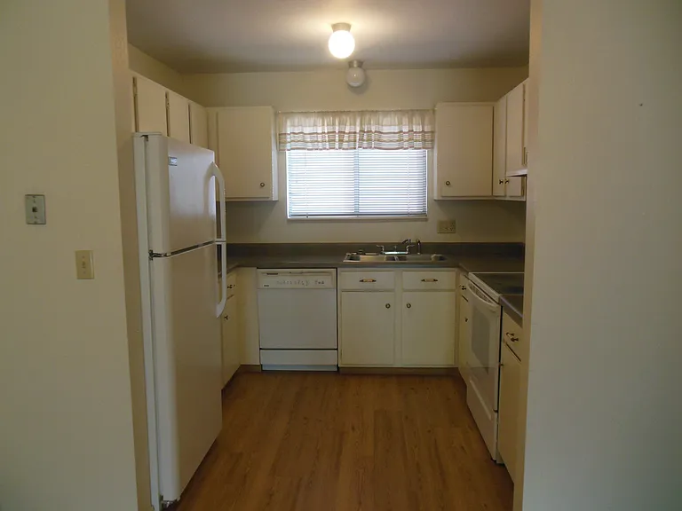 961 Lakeside Dr #207 — Photo 3