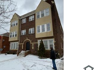 3265 E 147th St, Cleveland, OH 44120