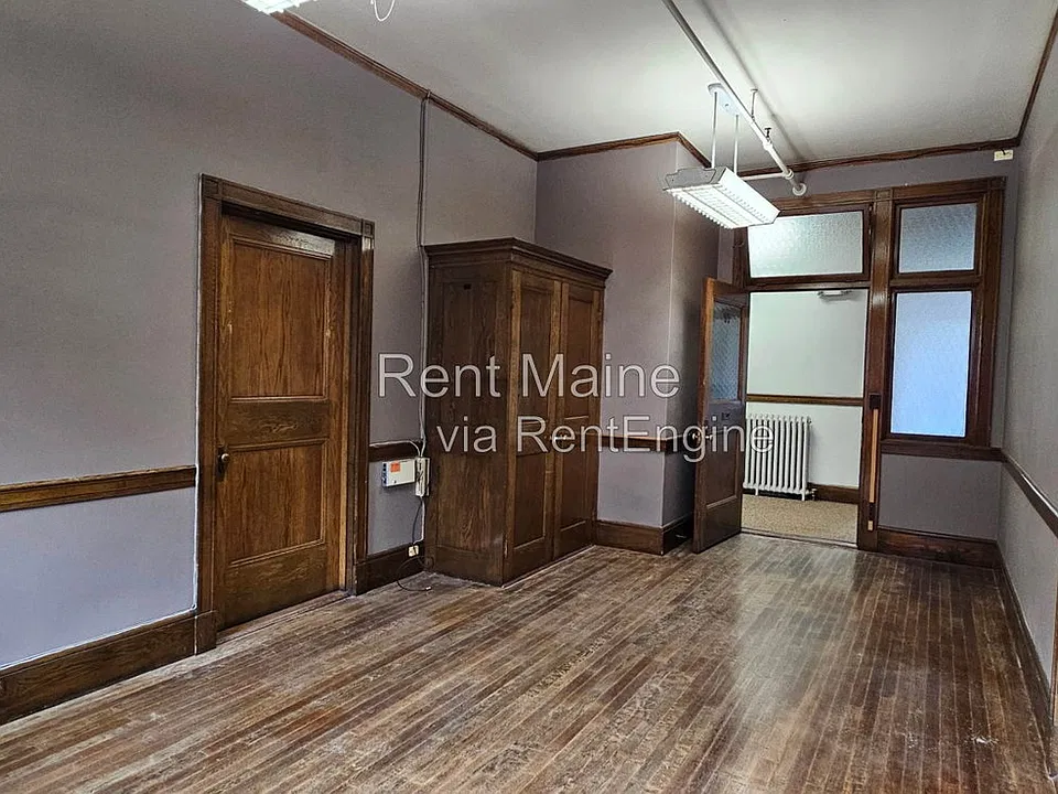 61 Main St #65