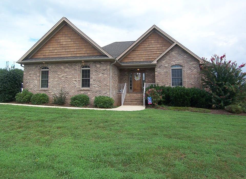 1st image of 107 Stonecrest Dr