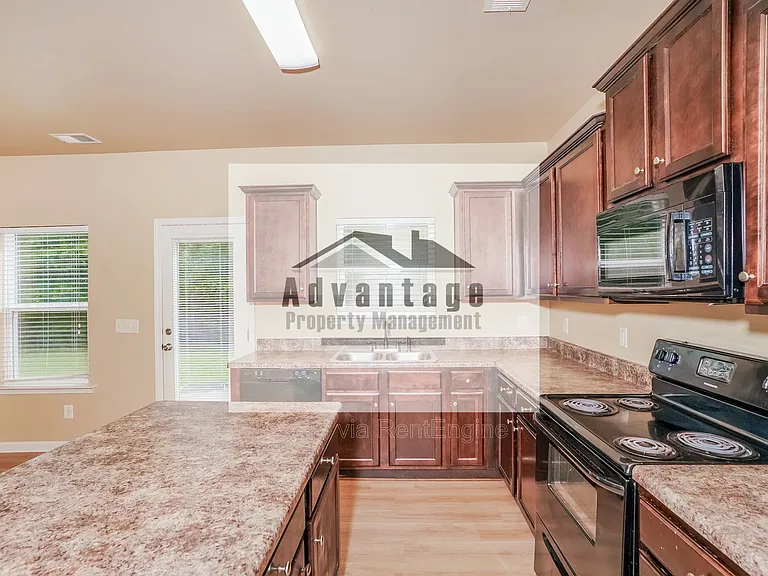 133 Centerra Springs Dr — Photo 6