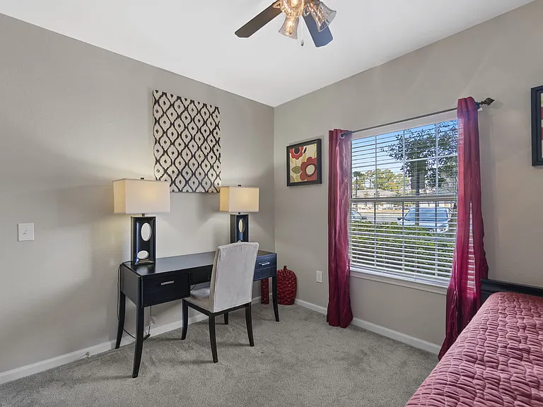 Eden's Edge Apartments — Photo 37